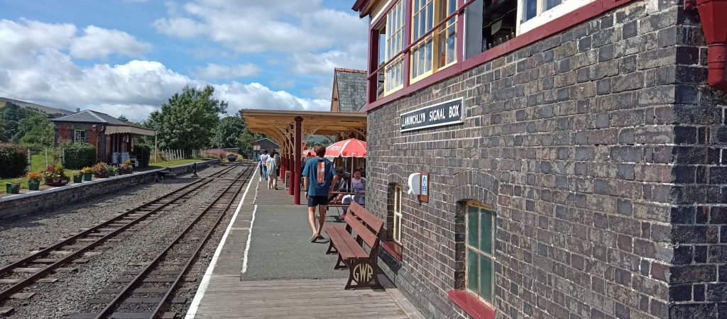 Station empty